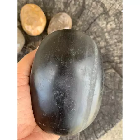 Pedra Vulcânica Grande para Massagem Oval (500g a 700g)