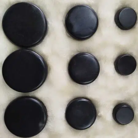 Kit com 9 Pedras Vulcânicas Formato Redondo 2KG